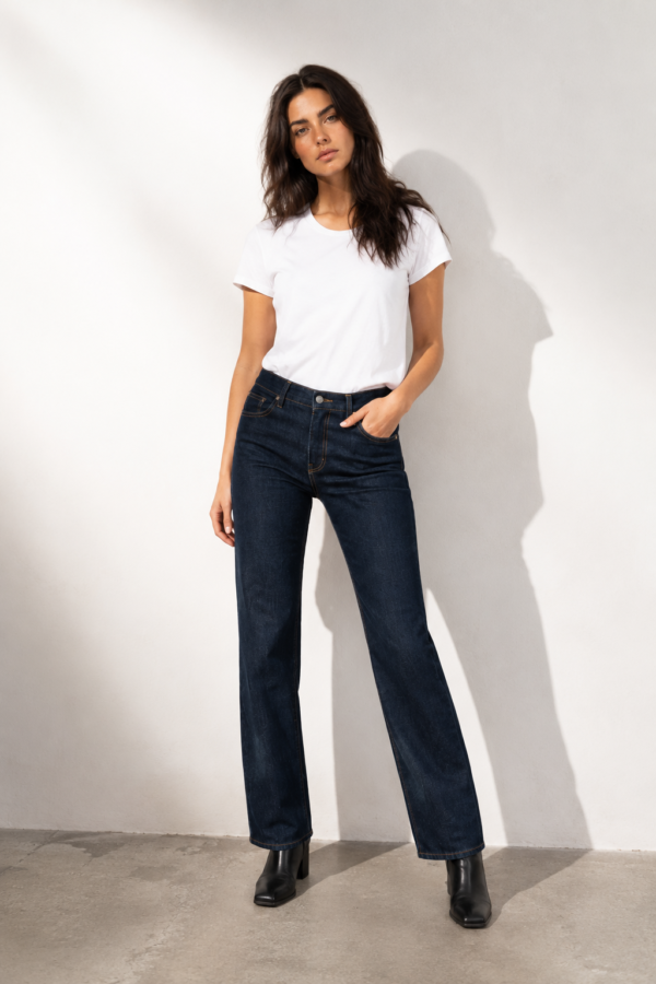 Foundry 63 relaxed jean product hero