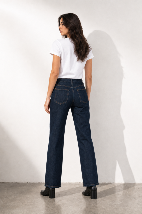 Foundry 63 relaxed jean back or construction