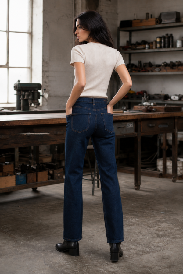 Baseline 78 relaxed jean back or construction